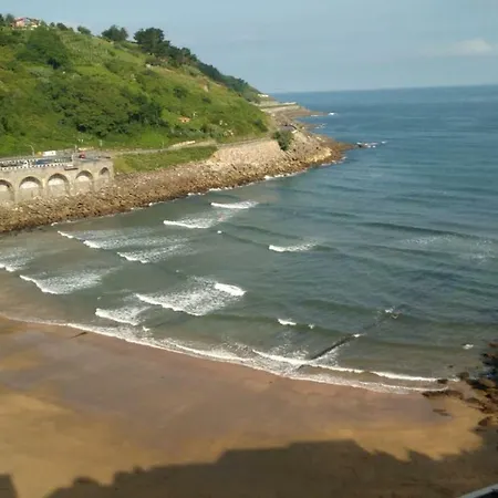 Menditxo- Etxea Getaria